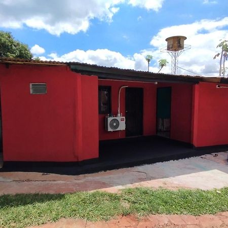 Estanislao Lopez 127 Hotel Puerto Iguazu Exterior photo
