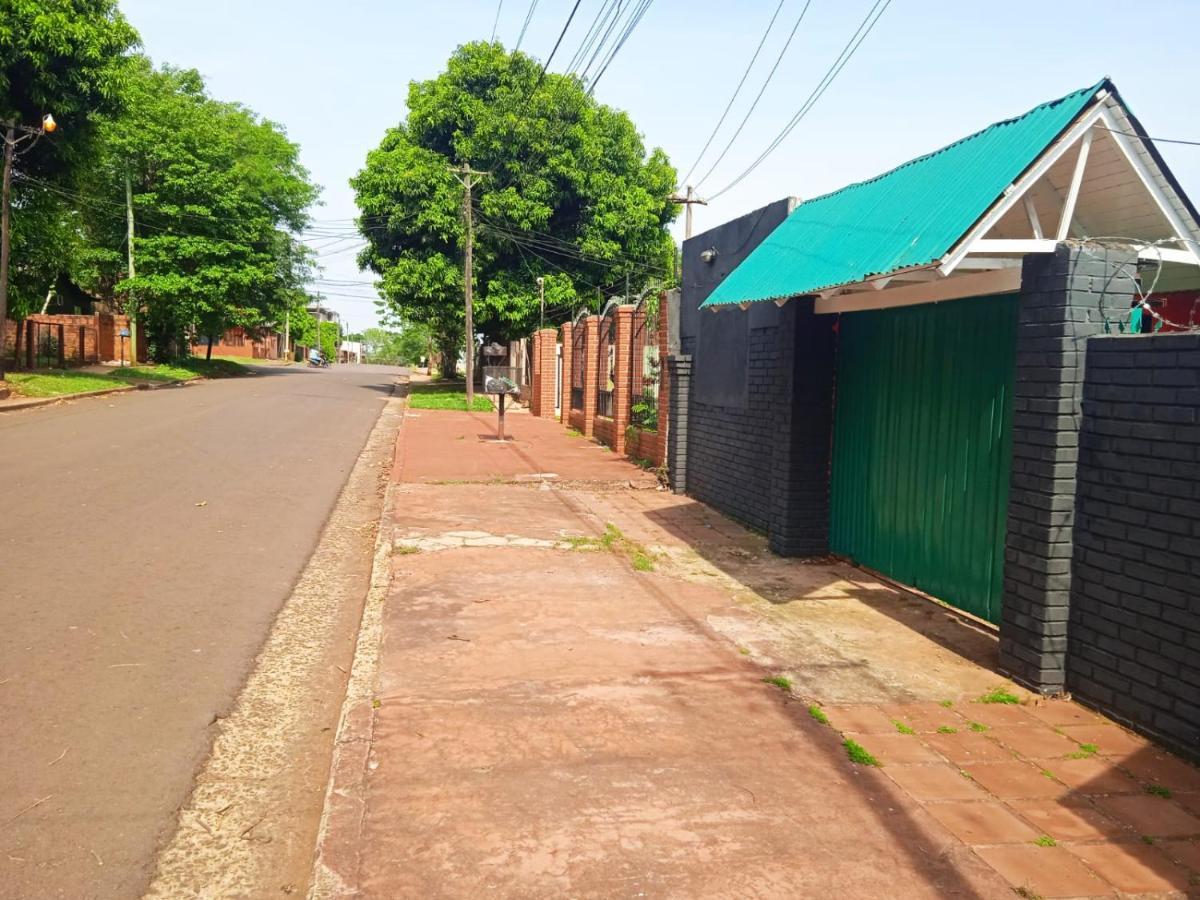 Estanislao Lopez 127 Hotel Puerto Iguazu Exterior photo